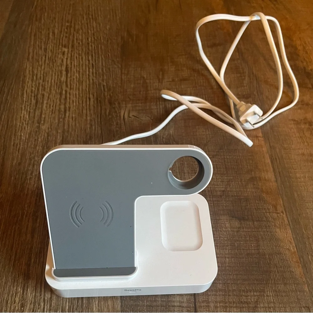Soopii 3 in 1 wireless charging station. Charge your phone, AirPods and iWatch
